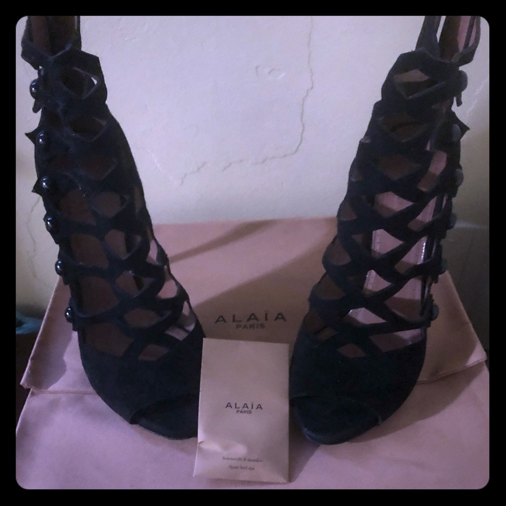 ALAIA shoes